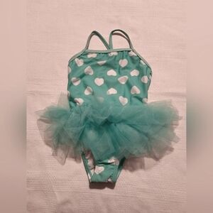 OP girls size 2T green with white hearts, has attached tulle, super cute, EUC+